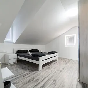 Apartament Center Mayess Aparment, Zadar